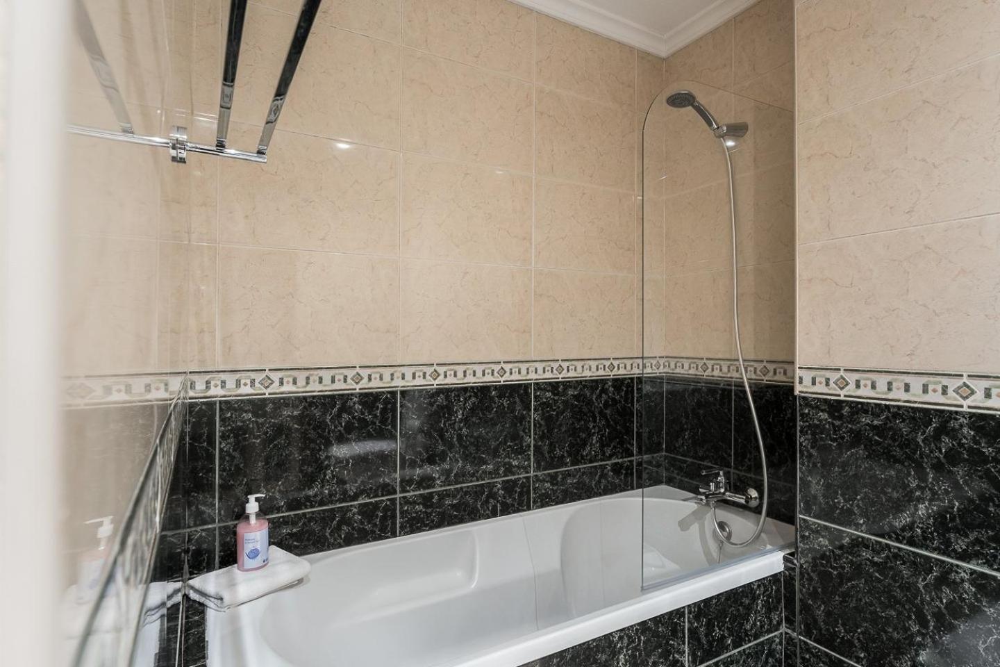 Guestready - Rio Tinto Terrace Apartment Bagian luar foto